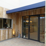 プラスモンジュ - いりぐち