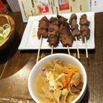 横手焼き鳥センター - 焼き鳥、モツ煮込み