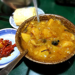 立ち飲み居酒屋 ドラム缶 - ネパール風カレー