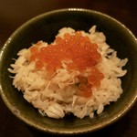 Gomi - 紅ずわい蟹とキノコの土鍋ご飯