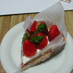 そよ風にふかれて  - 苺のタルト(420円)(2010/12/19)