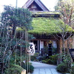 うかい鳥山 - 冬の風物詩"雪つり"