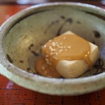うかい鳥山 - 焼胡麻豆腐 友餡掛け