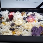 レストランエール - お出迎えの花束