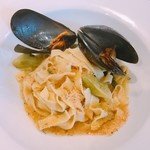 ヴェッキオ コンヴェンティーノ - 宮城県産ムール貝 グリーントマト タリアテッレ