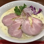 鶏そば専門店 らーめん風見鶏 - 宏和の浮気者¥900