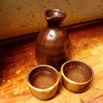 旬鮮味処 かつら - 熱燗（初桜）