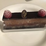 成城アルプス - 恐るべし、フランボワーズとチョコレートムースのケーキハーモニー！絶品アサシン！お試しを！