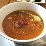 虎包 - 特製四川風坦々麺