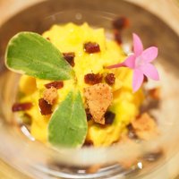 ラール・エ・ラ・マニエール - ランチコース 6050円 のカボチャのムース ペンタス、ヒマワリ