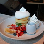 78846606 - ミックスベリーのホワイトタワー