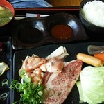 焼肉レストランよつば亭 - 上カルビランチ