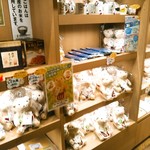 Nagoya Meibutsu Misokatsu Yabaton - レジ前ではいろんなぶーちゃんを販売中。