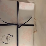 成城アルプス - お箱は、ピンクで、聖子ちゃんにぴったり！(笑)