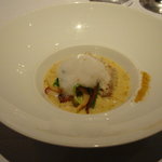 ラ・ベ - クエとエシャロットの海草バターロースト 春野菜とコキヤージュのジュ