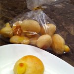 レイヨンヴェール - チーズの乗ったちっちゃなパン