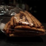 DEN - ごぼうかりんとう？