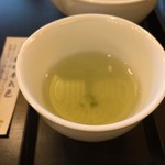 虎屋菓寮 - 甘い玉露です