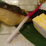 弥次郎平 - 銀鱈の西京焼きのアップ