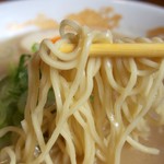 彩龍一番 - 2018年1月　麺持ち上げ