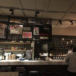 whinos bar & kitchen - 店内