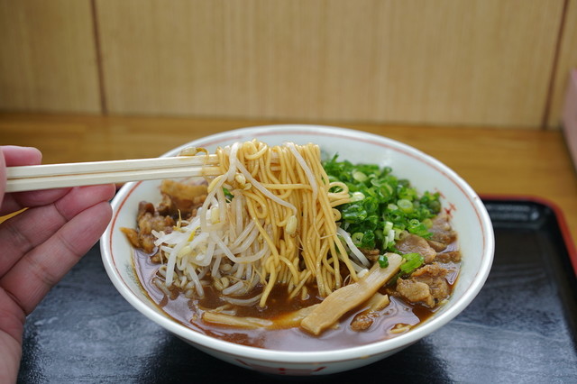 中華そば 春陽軒>