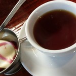 Suriranka Fukuoka - アイスクリームと紅茶