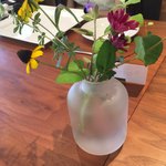 セゾニエ - テーブル