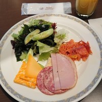 ブッフェアンドカフェ スロープサイドダイナー ザクロ - 