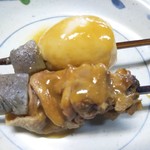 喰うかい - おでん(玉子 １００円、牛すじ肉 １２０円)(2017年12月31日撮影)