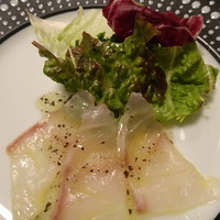 諏訪回廊 客人 - 鮮魚のカルパッチョサラダ　この日はコチ