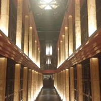 過門香 銀座本店 - 豪華絢爛な入口廊下❤(カメラ画質悪いがもっとギラギラしてる)