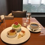 Kafe Morozofu - 迎春デザートプレートとお飲物