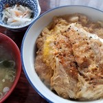 はやぶさ食堂 - カツ丼です。