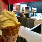 ラウンドワン スタジアム - 料理写真:ソフトアイス バニラ