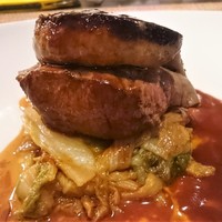 キャトルラパン - 牛フィレ肉とフォアグラのソテー 赤ワインソース