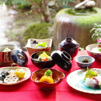今月の地元食材を使った会席料理