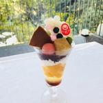 Kamitsubaki - 新春パフェ！讃岐らしい食材入ってました！おいりに、小原紅みかんなどなど！