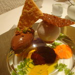 オルタシア - クーベルチュールのガナッシュと-196℃のアイスパウダー。