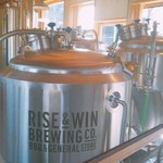 ライズアンドウィン ブルーイングカンパニー バーベキューアンド ジェネラルストア - 