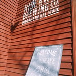 ライズアンドウィン ブルーイングカンパニー バーベキューアンド ジェネラルストア - 