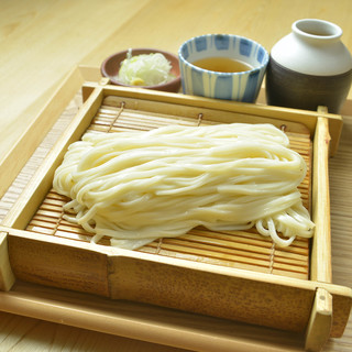 Homemade ``Hosouchi Udon'' made fresh every morning with umami soup stock