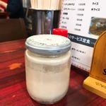 杭州飯店 - 伝統のコンディメンツ。