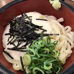 Komugiya - 冷やし山かけうどん＝３３０円