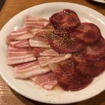 Genki Shichirin Yakiniku Gyuushige - 