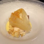 シェ・ムラ - 洋ナシの白ワイン煮、チョコレートムース