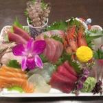 炭焼うな富士 - 刺身三昧