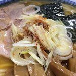 中華そば べんてん - 針ショウガに辛味、熱したサラダ油