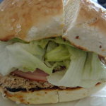 マルイチベーグル - ソルトベーグル＋ツナサラダ＋ハム＋レタス