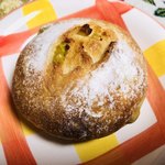 パンとおかしと... たなごころ - うぐいすまめのフランスパン